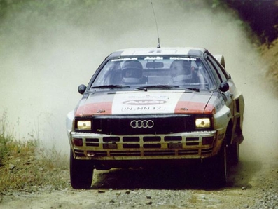 Stig Blomqvist - Björn Cederberg
30º Rothmans Acropolis Rally 1983. Audi Quattro A2 (IN-NN 17). Clasificado 3º.

Del 30 de Mayo al 2 de Junio, Atenas, Grecia.
Superficie: tierra.

El Rally tenia un total de 2264 km de los que 843.30 km divididos en 45 tramos eran especiales, (uno de ellos fue cancelado SS22 Tsouka de 6.57 km).

Tomaron la salida 120 equipos, finalizaron 36.@
Palabras clave: Stig_Blomqvist;Audi;Quattro;Grupo_B;Grecia;1983;Acropolis