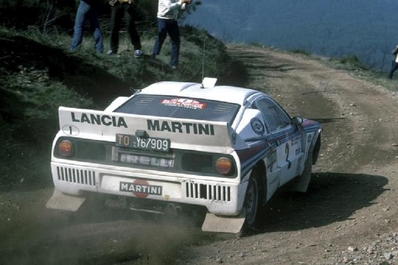 Walter Röhrl - Christian Geistdörfer
17º Rallye de Portugal - Vinho do Porto 1983. Lancia Rally 037 (TO Y67909). Clasificado 3º.

Del 2 al 5 de Marzo, Estoril, Lisboa, Portugal. Superficie: asfalto - tierra.

El Rally tenia un total de 2325 km de los que 642 km divididos en 43 tramos eran especiales (3 de ellos fueron cancelados SS12 Figueira de Foz de 9 Km, SS13 Prestimo de 12,50 Km, SS14 Vouga de 10 Km).

Tomaron la salida 86 equipos, finalizaron 31.@
Palabras clave: Walter_Röhrl;Lancia;Rally;Grupo_B;Portugal;1983