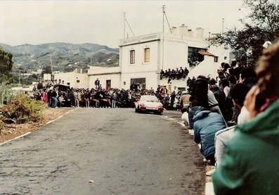 Patrick Snijers - Lambert Peeters
7º El Corte Inglés 1983 (Canarias). Porsche 911 SC. Clasificado 3º.@
Palabras clave: Patrick Snijers;Porsche;SC;Corte_Ingles;Canarias;1983