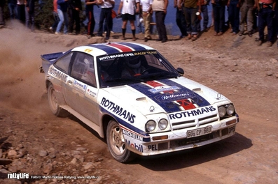 30º Rothmans Acropolis Rally 1983. Opel Manta 400 (GG-CP 680). Clasificado 4º.

Del 30 de Mayo al 2 de Junio, Atenas, Grecia.
Superficie: tierra.

El Rally tenia un total de 2264 km de los que 843.30 km divididos en 45 tramos eran especiales, (uno de ellos fue cancelado SS22 Tsouka de 6.57 km).

Tomaron la salida 120 equipos, finalizaron 36.@
Palabras clave: ;Terry_Harryman;Opel;Manta;Grecia;Grupo_B;1983;Acropolis
