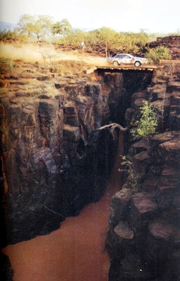 Jayant Shah - Aslam Khan
31º Marlboro Safari Rally 1983. Nissan 240RS (KUP 080). Clasificado 4º.

Del 30 de Marzo al 4 de Abril, Nairobi, Kenya, África.
Superficie: tierra.

El Rally tenia un total de 5035 km en los que 1620.95 km se encontraban 26 controles horarios.

Tomaron la salida 78 equipos, finalizaron 22.@
Palabras clave: Nissan;Safari;Grupo_B;1983