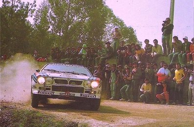 Markku Alén - Ilkka Kivimäki
17º Rally de Portugal - Vinho do Porto 1983. Lancia Rally 037 (TO Y67908). Clasificado 4º.

Del 2 al 5 de Marzo, Estoril, Lisboa, Portugal.
Supeficie: asfalto - tierra.

El Rally tenia un total de 2325 km de los que 674.50 km divididos en 43 tramos eran especiales (3 de ellos fueron cancelados SS12 Figueira de Foz de 9 Km, SS13 Prestimo de 12,50 Km, SS14 Vouga de 10 Km).

Tomaron la salida 86 equipos, finalizaron 31.@
Palabras clave: Markku_Alen;Lancia;Rally;Grupo_B;Portugal;1983