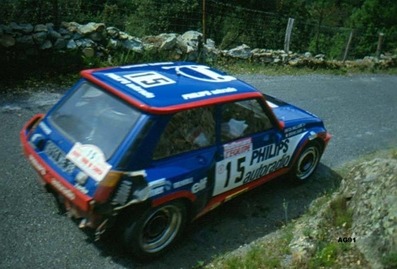 Bruno Saby - Chris Williams
27º Tour de Corse - Rallye de France 1983. Renault 5 Turbo "Tour de Corse" (6711 WE 38). Clasificado 5º.

Del 5 al 7 de Mayo, Ajaccio, Córcega, Francia.
Superficie: asfalto.

El Rally tenia un total de 1715.10 km de los que 1066.10 km divididos en 32 tramos eran especiales.

Tomaron la salida 178 equipos, finalizaron 57.@
Palabras clave: ;Corse;Corcega;renault;Turbo;Grupo_B;1983
