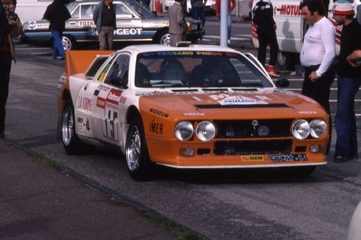 Jacques Fossa - Bernard Meullenot
42º Tour de France Automobile 1983. Lancia Rally 037 (SI 253722). Clasificado 5º.

Del 19 al 23 Septiembre, Paris, Nice, Francia.
Superficie: asfalto.

El Rally tenia un total de 2800.00 km de los que 630.00 km divididos en 3 etapas y 32 tramos eran especiales (uno de ellos fue cancelado SS27 Col du Noyer).

Tomaron la salida 84 equipos, finalizaron 37.@
Palabras clave: Lancia;Rally;Tour_France_Automobile;1983