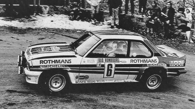 Henri Toivonen - Fred Gallagher
51º Rallye Automobile de Monte-Carlo 1983. Opel Ascona 400, (GG-CK 217). Clasificado 6º.
Rothmans Opel Rally Team

Del 22 al 28 de Enero, Monte-Carlo.
Superficie: asfalto - nieve.

RMC clasificó a todos los equipos que terminaron el "Parcours Commun" (después de SS21).
De los 150 equipos, solo los 100 mejores pudieron competir en el último tramo "Parcours Final".
Los equipos que no completaron todas las etapas recibieron tiempos de penalización, incluso para aquellos que no terminaron el último tramo.
86 equipos completaron todo el rally, dos fueron descalificados.

El Rally tenia un total de 4197 km de los que 709 km divididos en 31 tramos eran especiales, (2 de ellas fue canceladas SS6 Pont des Miolans de 22 Km y SS15 St Jeans en Royans de 38 Km).

Se inscribieron 263 equipos, tomaron la salida 250, finalizaron 149.
@
Palabras clave: Henri_Toivonen;Opel;Ascona;Montecarlo;Grupo_B;1983