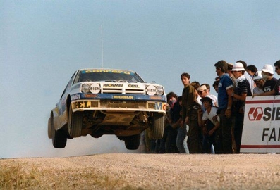 Dario Cerrato - Giuseppe Cerri
25º Rallye Sanremo 1983. Opel Manta 400. Clasificado 6º.

Del 2 al 7 de Octubre, Sanremo, Liguria, Imperia, Italia.
Superficie: Asfalto - Grava.

El Rally tenia un total de 2695.00 km de los que 775.89 km divididos en 58 tramos, eran especiales.

Tomaron la salida 97, finalizaron 36.@
Palabras clave: ;Opel;Manta;Grupo_B;Sanremo;1983;