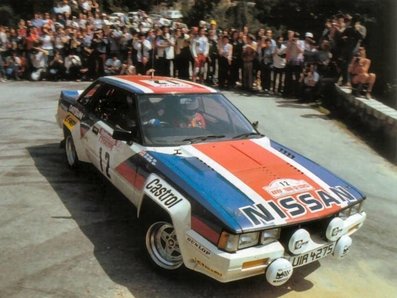 Anthony (Tony) Pond - Rob Arthur
27º Tour de Corse - Rallye de France 1983. Nissan 240RS (UIA 4275). Clasificado 6º.

Del 5 al 7 de Mayo, Ajaccio, Córcega, Francia.
Superficie: asfalto.

El Rally tenia un total de 1715.10 km de los que 1066.10 km divididos en 32 tramos eran especiales.

Tomaron la salida 178 equipos, finalizaron 57.@

Palabras clave: Tony_Pond;Rob_Arthur;Nissan;Grupo_B;Corcega;1983;Corse