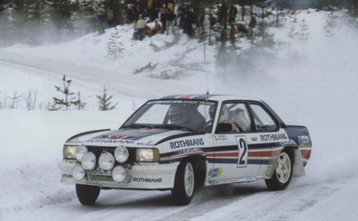 Ari Vatanen - Terry Harryman
33º International Swedish Rally 1983. Opel Ascona 400 (GG-CK 217). Clasificado 6º.

Del 11 al 13 de Febrero, Karlstad,
Superficie: nieve - hielo.

El Rally tenia un total de 1505.00 km de los que 476.10 km divididos en 25 tramos eran especiales (uno de ellas fue cancelada SS12 Radasjon de 6 Km).

Se inscribieron 137 equipos, tomaron la salida 137, finalizaron 67.@
Palabras clave: ;Terry_Harryman;Opel;Ascona;Grupo_B;Suecia;1983;nieve