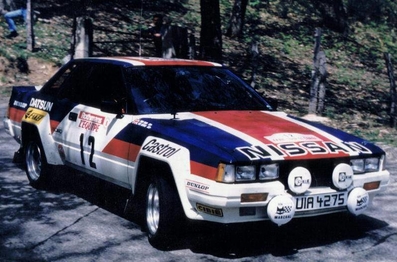 Anthony (Tony) Pond - Rob Arthur
27º Tour de Corse - Rallye de France 1983. Nissan 240RS (UIA 4275). Clasificado 6º.

Del 5 al 7 de Mayo, Ajaccio, Córcega, Francia.
Superficie: asfalto.

El Rally tenia un total de 1715.10 km de los que 1066.10 km divididos en 32 tramos eran especiales.

Tomaron la salida 178 equipos, finalizaron 57.@
Palabras clave: Tony_Pond;Nissan;Grupo_B;Corse;Corcega;1983