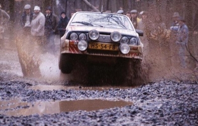 Maaskant - Oosterbaan
14º Criterium Lucien Bianchi 1983. Citröen Visa Chrono. Clasificado 7º.
El Rally tenia un total de 840 Km de los que 527 Km divididos en 57 tramos, eran especiales.
Tomaron la salida 188 participantes, finalizaron 82.
Palabras clave: Criterium_Lucien;Citroen;Visa;Grupo_B;1983
