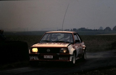 Guy Colsoul - Alain Lopès
19º Ypres 24 Hours Rally 1983. Opel Ascona 400 (FAE-318). Clasificado 8º.

Del 24 al 26 de Junio, Ypres, Bélgica.
Superficie: asfalto.

El Rally tenía 512.00 km cronometrados divididos en dos etapas y 53 tramos especiales.

Tomaron la salida 176 equipos, finalizaron 77.@
Palabras clave: Opel;Ascona;Grupo_B;Ypres;1983