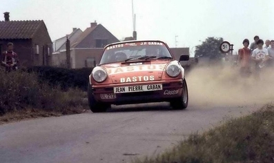 Patrick Snijers - Dany Colebunders
19º Ypres 24 Horas Rally 1983. Porsche 911 SC (UL.212). Clasificado 9º.

Del 24 al 26 de Junio, Ypres, Bélgica.
Superficie: asfalto.

El Rally tenía 512.00 km cronometrados divididos en dos etapas y 53 tramos especiales.

Tomaron la salida 176 equipos, finalizaron 77.@
Palabras clave: Porsche;Ypres;1983