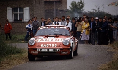 Patrick Snijers - Dany Colebunders
19º Ypres 24 Horas Rally 1983. Porsche 911 SC (UL.212). Clasificado 9º.

Del 24 al 26 de Junio, Ypres, Bélgica.
Superficie: asfalto.

El Rally tenía 512.00 km cronometrados divididos en dos etapas y 53 tramos especiales.

Tomaron la salida 176 equipos, finalizaron 77.@
Palabras clave: Porsche;Ypres;1983
