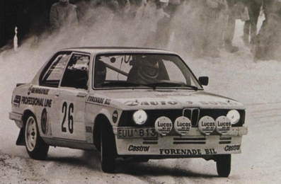 Ingvar Carlsson - Christian Boden
33º International Swedish Rally 1983. BMW 323i (EUU 813). Clasificado 11º.

Del 11 al 13 de Febrero, Karlstad.
Superficie: nieve - hielo.

El Rally tenia un total de 1505.00 km de los que 476.10 km divididos en 25 tramos eran especiales (uno de ellas fue cancelada SS12 Radasjon de 6 Km).

Se inscribieron 137 equipos, tomaron la salida 137, finalizaron 67.@
Palabras clave: BMW;Suecia;1983;Nieve