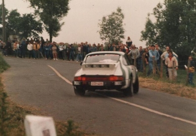 Renger Guliker - Abe van den Brink
19º Ypres 24 Horas Rally 1983. Porsche 911 SC. Clasificado 16º.

Del 24 al 26 de Junio, Ypres, Bélgica.
Superficie: asfalto.

El Rally tenía 512.00 km cronometrados divididos en dos etapas y 53 tramos especiales.

Tomaron la salida 176 equipos, finalizaron 77.@
Palabras clave: Porsche;Ypres;1983