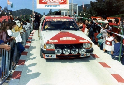Auguste Turiani (Tchine) - Pierre Thimonier
27º Tour de Corse - Rallye de France 1983. Opel Ascona B. Clasificado 17º.

Del 5 al 7 de Mayo, Ajaccio, Córcega, Francia.
Superficie: asfalto.

El Rally tenia un total de 1715.10 km de los que 1066.10 km divididos en 32 tramos eran especiales.

Tomaron la salida 178 equipos, finalizaron 57.@
Palabras clave: Opel;Ascona;Corse;Corcega;1983