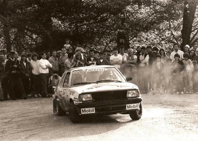 Auguste Turiani - Pierre Thimonier
27º Tour de Corse - Rallye de France 1983. Opel Ascona B. Clasificado 17º.

Del 5 al 7 de Mayo, Ajaccio, Córcega, Francia.
Superficie: asfalto.

El Rally tenia un total de 1715.10 km de los que 1066.10 km divididos en 32 tramos eran especiales.

Tomaron la salida 178 equipos, finalizaron 57.@
Palabras clave: Opel;Ascona;Corse;Corcega;1983
