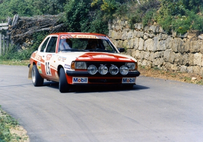 Auguste Turiani (Tchine)- Pierre Thimonier
27º Tour de Corse - Rallye de France 1983. Opel Ascona B. Clasificado 17º.

Del 5 al 7 de Mayo, Ajaccio, Córcega, Francia.
Superficie: asfalto.

El Rally tenia un total de 1715.10 km de los que 1066.10 km divididos en 32 tramos eran especiales.

Tomaron la salida 178 equipos, finalizaron 57.@
Palabras clave: Opel;Ascona;Corse;Corcega;1983