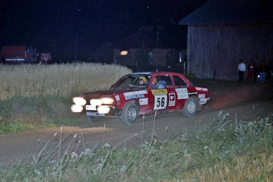 Pertti Jaakkola - Jyrki Stenroos
33º 1000 Lakes Rally 1983. Opel Ascona i2000 (UEO-625). Clasificada 22º.

Del 26 al 28 de Agosto, Jyväskylä, Finlandia.
Superficie: tierra.

El Rally tenia un total de 1461.00 km de los que 472.63 km divididos en 50 tramos, eran especiales.

Se inscribieron 180 equipos, tomaron la salida 174, finalizaron 71.@
Palabras clave: Opel;Ascona;Finlandia;1983