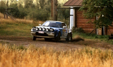 Minna Sillankorva - Johanna Flinck-Nieminen
33º 1000 Lakes Rally 1983. Mazda RX-7 (U-4716). Clasificada 36º.

Del 26 al 28 de Agosto, Jyväskylä, Finlandia.
Superficie: tierra.

El Rally tenia un total de 1461.00 km de los que 472.63 km divididos en 50 tramos, eran especiales.

Se inscribieron 180 equipos, tomaron la salida 174, finalizaron 71.@
Palabras clave: Mazda;RX-7;Finlandia;1983