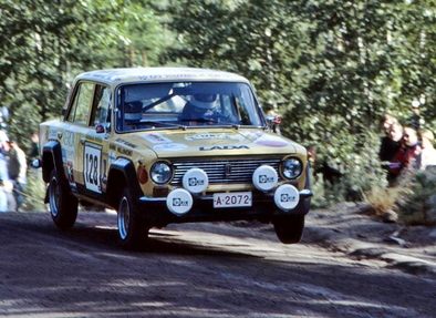 Hannu Wallinheimo - Kalevi Kujanpaa
33º 1000 Lakes Rally 1983. Lada 1600 (A-2072). Clasificada 48º.

Del 26 al 28 de Agosto, Jyväskylä, Finlandia.
Superficie: tierra.

El Rally tenia un total de 1461.00 km de los que 472.63 km divididos en 50 tramos, eran especiales.

Se inscribieron 180 equipos, tomaron la salida 174, finalizaron 71.@
Palabras clave: Lada;Finlandia;1983