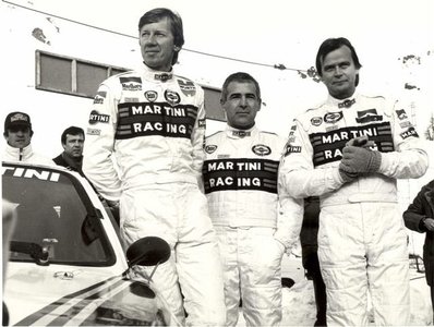 Walter Röhrl, Jean-Claude Andruet y Markku Alén
Cuando los 3 fueron pilotos Oficiales del Equipo Martini Racing en 1983, pilotando Lancia Rally 037.
(Jean-Claude sòlo para el Monte-Carlo y el Còrcega del mismo año).@@
Palabras clave: Walter_Röhrl;Jean-Claude_Andruet;Markku_Alen;1983;Personajes