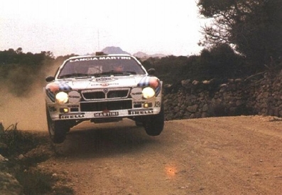 Markku Alén - Ilkka Kivimäki
6º Rally Costa Esmeralda 1983. Lancia Rally 037 (TO Y63864). Abandonó por el compresor.
Martini Racing

Del 23 al 26 de Marzo, Porto Cervo.
Superficie: tierra.

Se inscribieron 103 equipos, finalizaron 31.@
Palabras clave: Lancia;Rally;Grupo_B;Costa_Esmeralda;1983