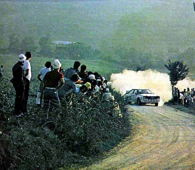 Stig Blomqvist - Bjorn Cederberg
25º Rallye Sanremo 1983. Audi Quattro A2 (IN-ND 1). Abandonó por accidente a 5 especiales de finalizar el Rallye, en SS53 Col d'Oggia 3 de 15.75 Km.

Del 2 al 7 de Octubre, Sanremo, Liguria, Imperia, Italia.
Superficie: Asfalto - tierra

El Rally tenia un total de 2695.00 km de los que 775.89 km divididos en 58 tramos, eran especiales.

Se inscribieron 97 equipos, tomaron la salida 97, finalizaron 36.@
Palabras clave: Stig_Blomqvist;Audi;Quattro;Grupo_B;Sanremo;1983