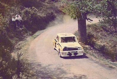 Jean Ragnotti - Jean-Marc Andrié
27º Tour de Corse - Rallye de France 1983. Renault 5 Turbo Tour de Corse (1465 XD 91) Abandonó al chocar con una vaca en SS15 Chiatra - Ponte Nuovo de 64.80 km.

Del 5 al 7 de Mayo, Ajaccio, Córcega, Francia.
Superficie: asfalto.

El Rally tenia un total de 1715.10 km de los que 1066.10 km divididos en 32 tramos eran especiales.

Tomaron la salida 178 equipos, finalizaron 57.@
Palabras clave: ;Renault;Turbo;Corcega;1983;Grupo_B;Corse
