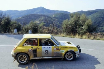 Genito Ortiz - Ramon Mi­nguez
31º Rally Costa Brava 1983. Renault 5 Turbo TdC (1-M-2860-P) Abandonó por problema eléctrico en el tramo "El Sobirà".
FASA Renault

Del 18 al 20 de Febrero, Lloret de Mar, Girona, Catalunya, España.
Superficie: asfalto - tierra.

El Rally tení­a un total de 1356.5 km de los que 519.10 km divididos en 44 tramos eran especiales.

Tomaron la salida 68 equipos, finalizaron 20.@
Palabras clave: Renault;Turbo;Grupo_B;Costa_Brava;1983