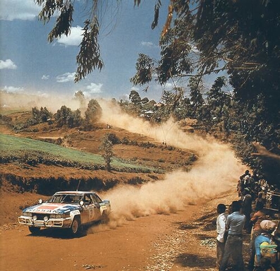 Timo Salonen - Seppo Harjanne
31º Marlboro Safari Rally 1983. Nissan 240RS (KNY59 YA204). Abandonó por motor.

Del 30 de Marzo al 4 de Abril, Nairobi, Kenya, África.
Superficie: tierra.

El Rally tenia un total de 5035 km en los que 1620.95 km se encontraban 26 controles horarios.

Tomaron la salida 78 equipos, finalizaron 22.@
Palabras clave: Timo_Salonen;Nissan;Safari;Grupo_B;1983