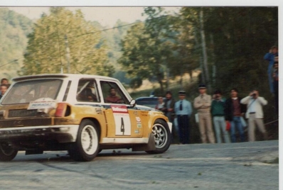 Jean Ragnotti - Pierre Thimonier
42º Tour de France Automobile 1983. Renault 5 Turbo Tour de Corse (6005XA91). Abandonó por avería mecánica en SS23 St-Barthelemy de Gua 2 de 38.50 km.

Del 19 al 23 Septiembre, Paris, Nice, Francia.
Superficie: asfalto.

El Rally tenia un total de 2800.00 km de los que 630.00 km divididos en 3 etapas y 32 tramos eran especiales (uno de ellos fue cancelado SS27 Col du Noyer).

Tomaron la salida 84 equipos, finalizaron 37.@
Palabras clave: Renault;Turbo;Grupo_B;Tour_France_Automobile;1983