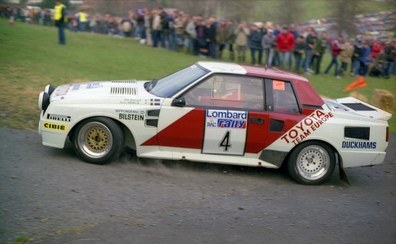 Per Eklund - Dave Whittock
32º Lombard RAC Rally 1983. Toyota Celica Twincam Turbo -TCT- (K-LV 607).  Abandonó por accidente en SS23 Falstone de 21.05 Km.

Del 19 al 22 de Noviembre, Bath, Inglaterra.
Superficie: tierra.

El Rally tenia un total de 2231 km de los que 835.33 km divididos en 59 tramos eran especiales, (2 de ellas fueron canceladas SS22 Wark de 38.14 Km y SS41).

Se inscribieron 139 equipos, tomaron la salida 127, finalizaron 61.@

Palabras clave: ;Toyota;Celica;TCT;Gran_Bretaña;1983;Grupo_B;RAC_Rally