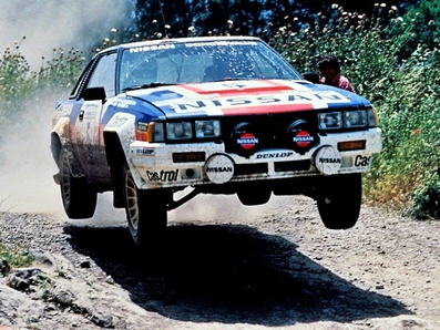 Timo Salonen - Seppo Harjanne
30º Acrópolis Rally 1983. Nissan 240 RS. Abandonó por la caja de cambios en SS29 Elikon de 14.87 Km.

Del 30 de Mayo al 2 de Junio, Atenas, Grecia.
Superficie: tierra.

El Rally tenia un total de 2264 km de los que 843.30 km divididos en 45 tramos eran especiales, (uno de ellos fue cancelado SS22 Tsouka de 6.57 km).

Tomaron la salida 120 equipos, finalizaron 36.@
Palabras clave: Timo_Salonen;Nissan;Grupo_B;Acropolis;Grecia;1983;