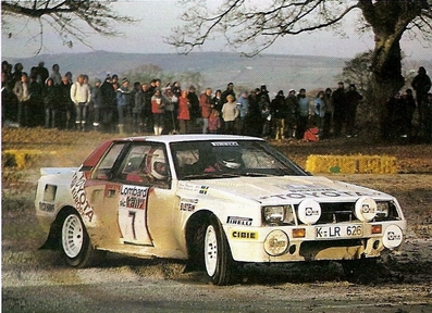 Bjorn Waldegard - Hans Thorszelius
32º Lombard RAC Rally 1983. Toyota Celica Twincam Turbo -TCT- (K-LR 626). Abandonó por accidente en SS32 Little Grizedale de 10.35 Km.

Del 19 al 22 de Noviembre, Bath, Inglaterra.
Superficie: tierra.

El Rally tenia un total de 2231 km de los que 835.33 km divididos en 59 tramos eran especiales, (2 de ellas fueron canceladas SS22 Wark de 38.14 Km y SS41).

Se inscribieron 139 equipos, tomaron la salida 127, finalizaron 61.@
Palabras clave: ;Toyota;Celica;TCT;Grupo_B;1983;RAC_Rally;Gran_Bretaña
