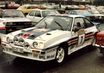 Henri Toivonen - Fred Gallagher
33º 1000 Lakes Rally 1983. Opel Manta 400 (GG-CT 310). Abandonó por daños de motor a causa de una salida de pista en SS39 Kraakkio de 10.51 Km.

Del 26 al 28 de Agosto, Jyväskylä, Finlandia. Superficie: tierra.

El Rally tenia un total de 1461.00 km de los que 472.63 km divididos en 50 tramos eran especiales.

Se inscribieron 180 equipos, tomaron la salida 174, finalizaron 71.@
Palabras clave: Henri_Toivonen;opel;manta;Finlandia;grupo_b;1983