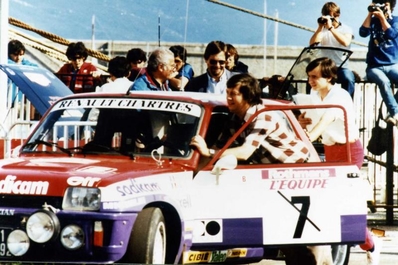 Jean-Luc Thérier - Michel Vial
27º Tour de Corse - Rallye de France 1983. Renault 5 Turbo (11 LH 92). Abandonó por fuego en SS8 Cozzano - Vivario de 51.40 Km.

Del 5 al 7 de Mayo, Ajaccio, Córcega, Francia.
Superficie: asfalto.

El Rally tenia un total de 1715.10 km de los que 1066.10 km divididos en 32 tramos eran especiales.

Tomaron la salida 178 equipos, finalizaron 57.@
Palabras clave: ;Renault;Turbo;Grupo_B;Corcega;1983;Personajes;Corse