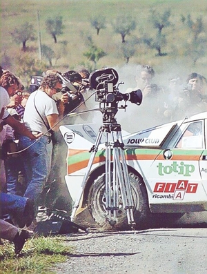 Adartico Vudafieri - Luigi Pirollo
25º Rally Sanremo 1983. Lancia Rally 037 (TO W49366). Abandonó por accidente en SS51 Ronde de 46.55 km.

Del 2 al 7 de Octubre, Sanremo, Liguria, Imperia, Italia.
Superficie: Asfalto - tierra

El Rally tenia un total de 2695.00 km de los que 775.89 km divididos en 58 tramos, eran especiales.

Se inscribieron 97 equipos, tomaron la salida 97, finalizaron 36.

Foto 1 de 3
@
Palabras clave: ;Lancia;Rally;Grupo_B;1983;Crash