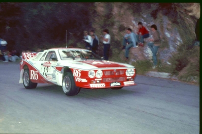 Andrea Zanussi - Sergio Cresto
25º Rallye Sanremo 1983. Lancia Rally 037 (TO Y70772). Abandonó por accidente SS34 Castelmuzio de 24.75 km.
Tre Gazzelle

Del 2 al 7 de Octubre, Sanremo, Liguria, Imperia, Italia.
Superficie: Asfalto - tierra

El Rally tenia un total de 2695.00 km de los que 775.89 km divididos en 58 tramos, eran especiales.

Se inscribieron 97 equipos, tomaron la salida 97, finalizaron 36.

Foto de Valerio Mascioni
@
Palabras clave: Lancia;Rally;Grupo_B;Sanremo;1983