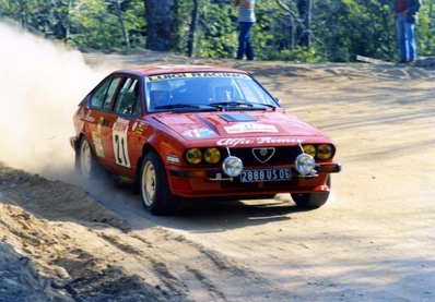 Yves Loubet - Rene Alemany
27º Tour de Corse - Rallye de France 1983. Alfa Romeo Alfetta GTV6 (2888 US 06). Abandonó por la transmisión del coche, desconocemos en que especial.

Del 5 al 7 de Mayo, Ajaccio, Córcega, Francia.
Superficie: asfalto.

El Rally tenia un total de 1715.10 km de los que 1066.10 km divididos en 32 tramos eran especiales.

Tomaron la salida 178 equipos, finalizaron 57.@
Palabras clave: Yves_Loubet;Corse;Corcega;Alfa;Romeo;GTV6;1983