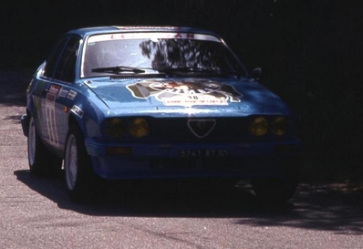 Richard Yvorra - Gerard Pailhes
27º Tour de Corse - Rallye de France 1983. 	Alfa Romeo Alfetta GTV6. Abandonó, desconocemos el motivo y en que especial.

Del 5 al 7 de Mayo, Ajaccio, Córcega, Francia.
Superficie: asfalto.

El Rally tenia un total de 1715.10 km de los que 1066.10 km divididos en 32 tramos eran especiales.

Tomaron la salida 178 equipos, finalizaron 57.@
Palabras clave: Alfa;Romeo;Alfetta;GTV6;Corse;Corcega;1983