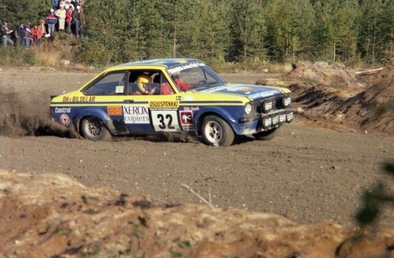 Stig Andervang - Ove Lindell
33º 1000 Lakes Rally 1983. Ford Escort RS 1800 MKII. Abandonó en SS25 Painaa de 7.10 km, desconocemos el motivo.

Del 26 al 28 de Agosto, Jyväskylä, Finlandia.
Superficie: tierra.

El Rally tenia un total de 1461.00 km de los que 472.63 km divididos en 50 tramos, eran especiales.

Se inscribieron 180 equipos, tomaron la salida 174, finalizaron 71.@
Palabras clave: Ford;Escort;RS1800;Finlandia;1983