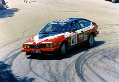 Bertrand Balas - Eric Laine
27º Tour de Corse - Rallye de France 1983. Alfa Romeo Alfetta GTV6. Abandonó. desconocemos el motivo y en que especial.

Del 5 al 7 de Mayo, Ajaccio, Córcega, Francia.
Superficie: asfalto.

El Rally tenia un total de 1715.10 km de los que 1066.10 km divididos en 32 tramos eran especiales.

Tomaron la salida 178 equipos, finalizaron 57.@
Palabras clave: Alfa;Romeo;Alfetta;GTV6;Corse;Corcega;1983