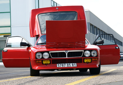 Lancia Rally 037 "Stradale"
Palabras clave: Lancia;Rally;1983