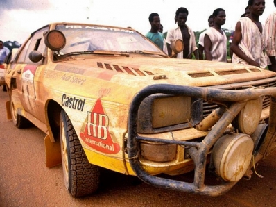 Stig Blomqvist - Björn Cederberg
16º Rally Cote d'Ivoire 1984. Audi Sport Quattro S1. Clasificado 1º.

Del 31 de Octubre al 4 de Noviembre, Africa.
Superficie: tierra.

El Rally constaba de 4 etapas con un total de 4012 km y 46 controles horarios.

Tomaron la salida 50 equipos, finalizaron 6.@
Palabras clave: Stig_Blomqvist;Costa_Marfil;Ivoire;Audi;Sport;Quattro;Grupo_B;1984