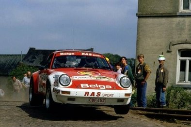 Robert Droogmans - Ronny Joosten
15º Criterium Lucien Bianchi 1984. Porsche 911 SC RS (CBF-452). Clasificado 1º.

Del 31 de Agosto al 2 de Septiembre, Beaumont-Charleroi, Bélgica.
Superficie: asfalto - tierra.

El Rallye tenía un total de 479.00 km cronometrados.

Se inscribieron 165 equipos, finalizaron 72.@
Palabras clave: Robert_Droogmans;Porsche;Grupo_B;Criterium_Lucien_Bianchi;1984