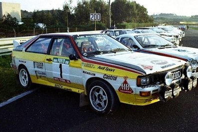 Hannu Mikkola - Arne Hertz
18º Rallye de Portugal - Vinho do Porto 1984. Audi Quattro A2 (IN-NE 8). Clasificado 1º.

Del 6 al 10 de Marzo, Estoril, Portugal.
Superficie: asfalto.

El Rally tenia un total de 2400.00 km de los que 685.00 km divididos en 45 tramos eran especiales.

Tomaron la salida 70 equipos, finalizaron 20.@
Palabras clave: Hannu_Olavi_Mikkola;Audi;Quattro;Portugal;Grupo_B;1984;Parque_Cerrado