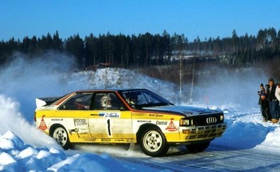 Stig Blomqvist - Bjorn Cederberg
34º International Swedish Rally 1984. Audi Quattro A2 (IN-NR 64). Clasificada 1º.

Del 10 al 12 de Febrero, Karlstad.
Superficie: nieve - hielo.

El Rally tenia un total de 1703.00 km de los que 447.70 km divididos en 27 tramos eran especiales.

Tomaron la salida 66 equipos, finalizaron 41.@
Palabras clave: Stig_Blomqvist;Audi;Quattro;Grupo_B;Suecia;1984;nieve