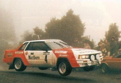 Terry Kaby - Kevin Gormley
8º Rally Corte Inglés 1984 (Canarias). Nissan 240RS. Clasificado 1º.
Foto tomada en el salto de Ariñez. A todos dejo impresionado este piloto que segun cuentan, cuando empezo a llover volò sobre el asfalto para alzarse con la victoria.@
Palabras clave: Nissan;Grupo_B;Corte_Ingles;Canarias;1984;