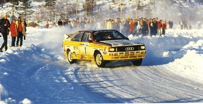 Stig Blomqvist - Bjorn Cederberg
34º International Swedish Rally 1984. Audi Quattro A2 (IN-NR 64). Clasificada 1º.

Del 10 al 12 de Febrero, Karlstad.
Superficie: nieve - hielo.

El Rally tenia un total de 1703.00 km de los que 447.70 km divididos en 27 tramos eran especiales.

Tomaron la salida 66 equipos, finalizaron 41.@
Palabras clave: Stig_Blomqvist;Audi;Quattro;Grupo_B;Suecia;1984;nieve